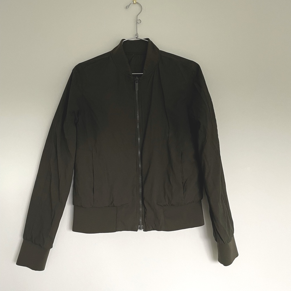 Lululemon Non-Stop Bomber Jacket Olive green